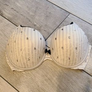 Body by Victoria 34 DD